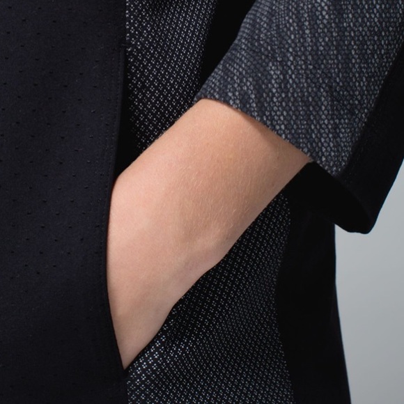 Lululemon Cocoon Car Coat jacket - Picture 3 of 8